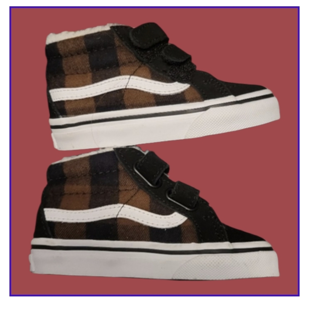 NEW Vans Kids Black High-Top Sneakers Size 5.5